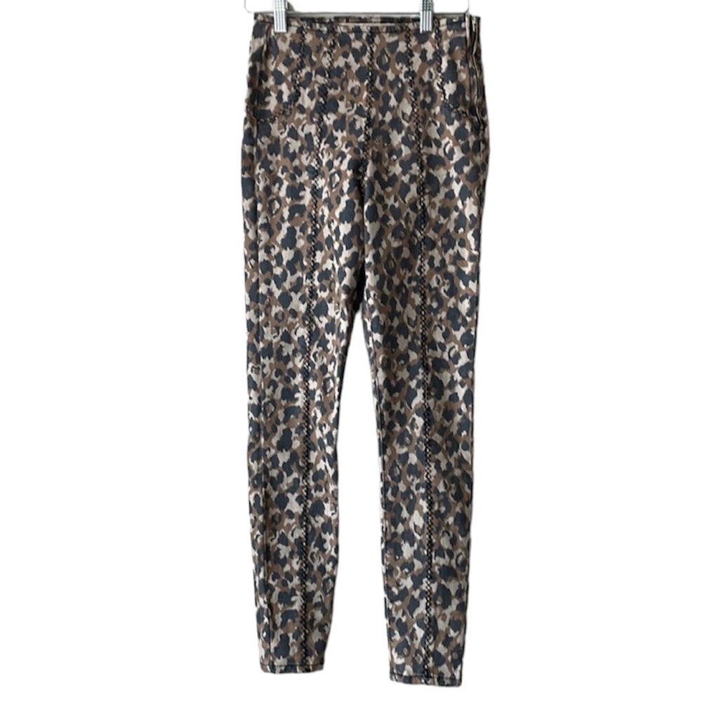 🍉 10 for $15 🍉 UNIQUE *Leopard denim jeans*